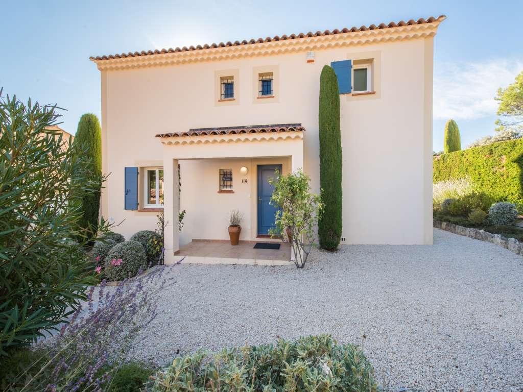 Villa Reves de Sorgues — Saumane de Vaucluse (Gordes), France