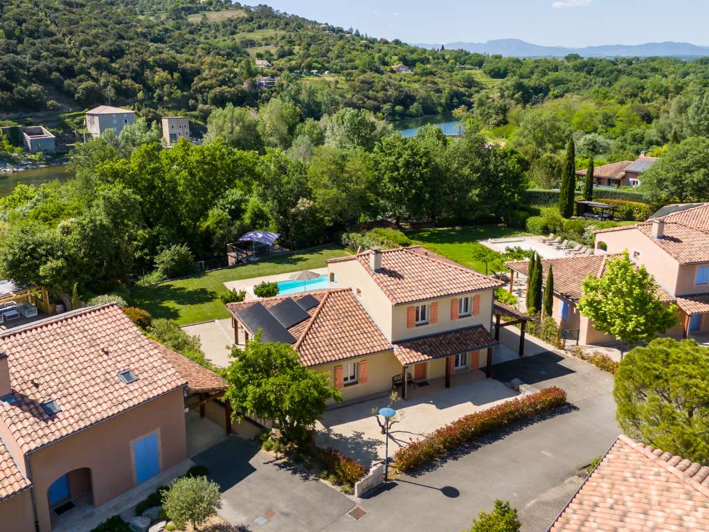 Villa Domaine Les Rives de l'Ardèche 44 — Vallon Pont d’Arc 3