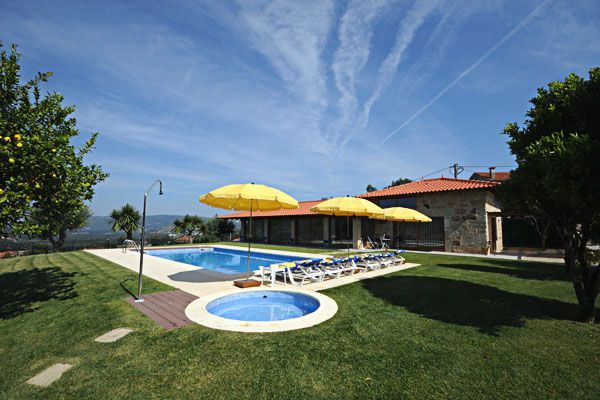 Adoravel — Barcelos, Portugal